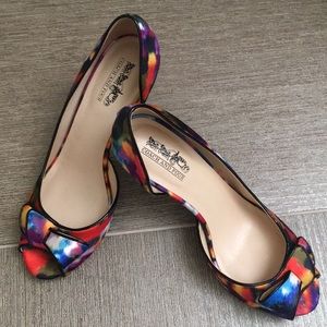 Coach and Four peep toe multi-colored heels